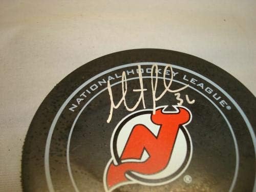 Мартин Brodeur Потпишан Њу Џерси Ѓаволи Службен Игра Хокеј дух пакостник Штајнер ГРБ 1А - Autographed NHL Пакови